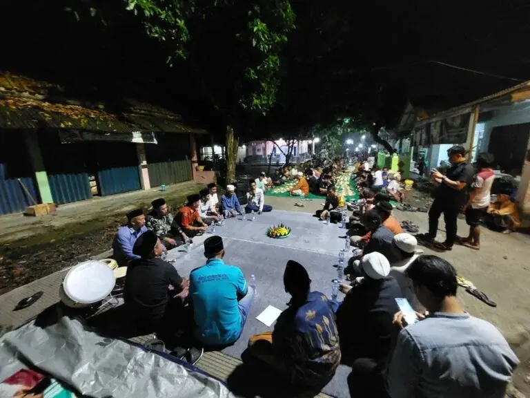 Warga Kepuh Gelar Syukuran Sambut Jalan Baru