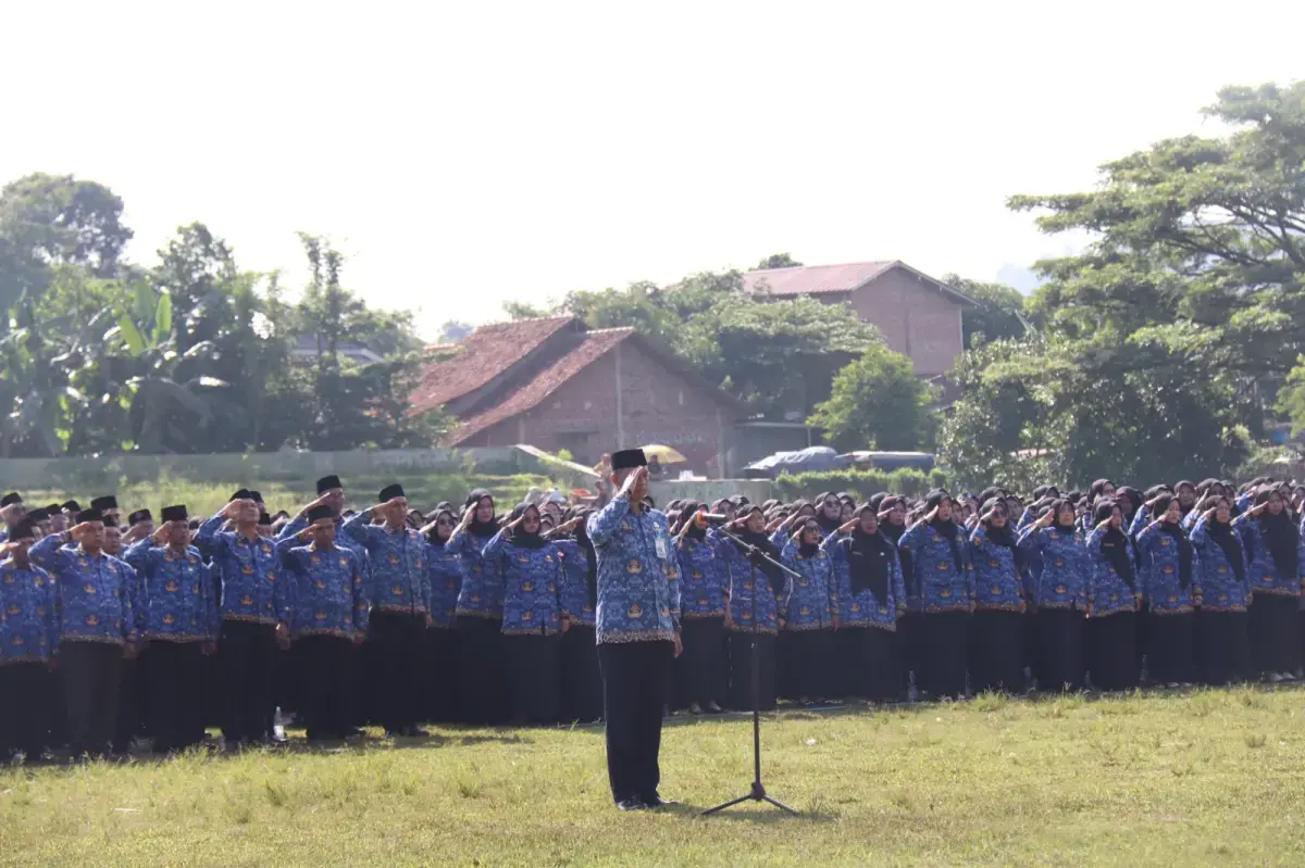 Naik Status, Bupati Imron Lantik 3.521 PPPK Paruh Waktu
