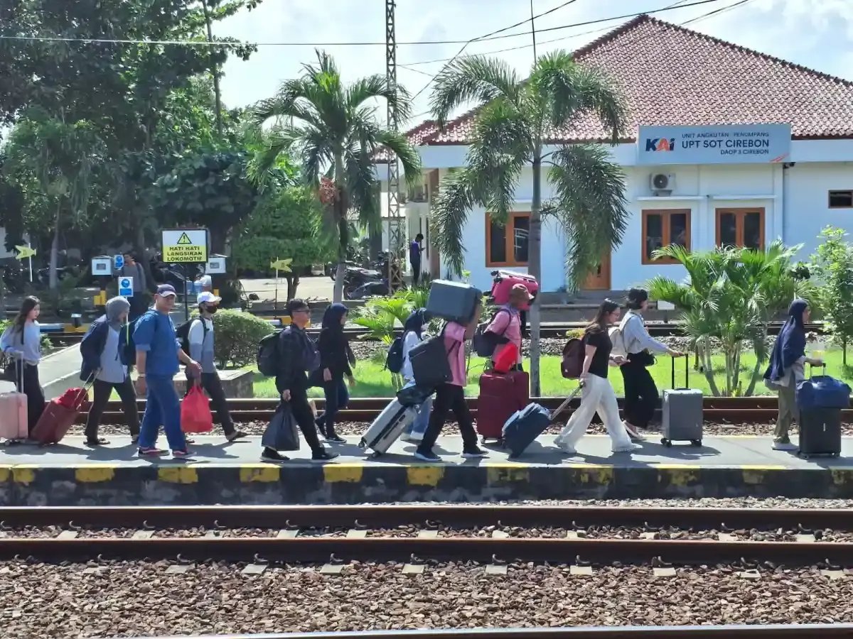 Akhir Tahun Lebih Hemat, KAI Tawarkan Diskon Tiket hingga 25 Persen