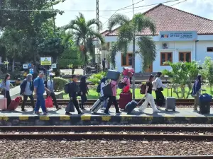 Akhir Tahun Lebih Hemat, KAI Tawarkan Diskon Tiket hingga 25 Persen