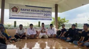 PWI Kabupaten Cirebon Mantapkan Profesionalisme Jurnalistik Lewat Raker 2025 di Kaki Gunung Ciremai