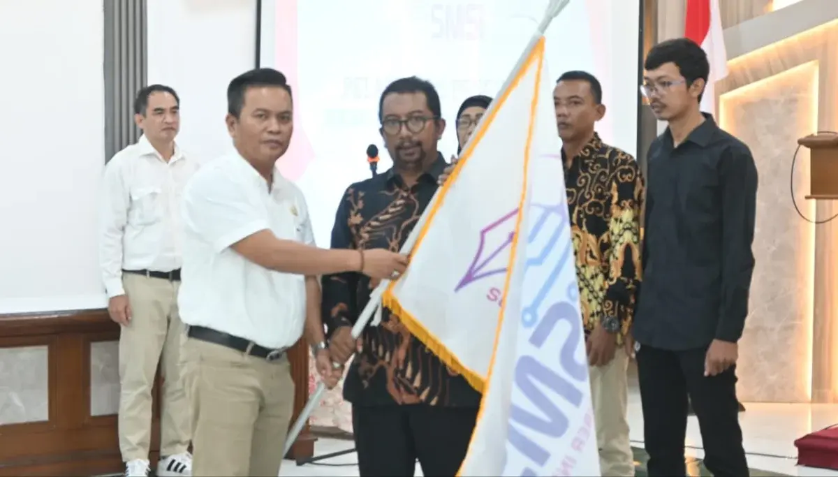 Pengurus SMSI Dilantik, Bupati Imron Tekankan Peran Media Lawan Hoaks dan Disinformasi