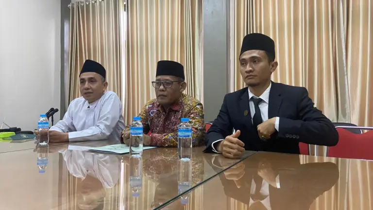 Istighosah Akbar dan Kepedulian Sosial Warnai Peringatan Satu Abad NU di Kabupaten Cirebon