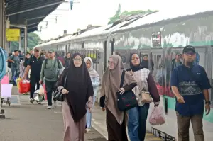 Libur Imlek, KAI Daop 3 Cirebon Sediakan Hampir 30 Ribu Tiket KA