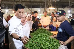 Pastikan Stok Pangan dan BBM Aman Jelang Lebaran, Wali Kota Cirebon Pantau Pasar, SPBU hingga Pusat Perbelanjaan