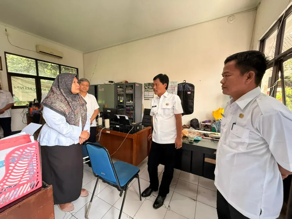 Kehadiran ASN Capai 99 Persen, Wali Kota Cirebon Apresiasi Disiplin Pegawai di Hari Pertama Kerja