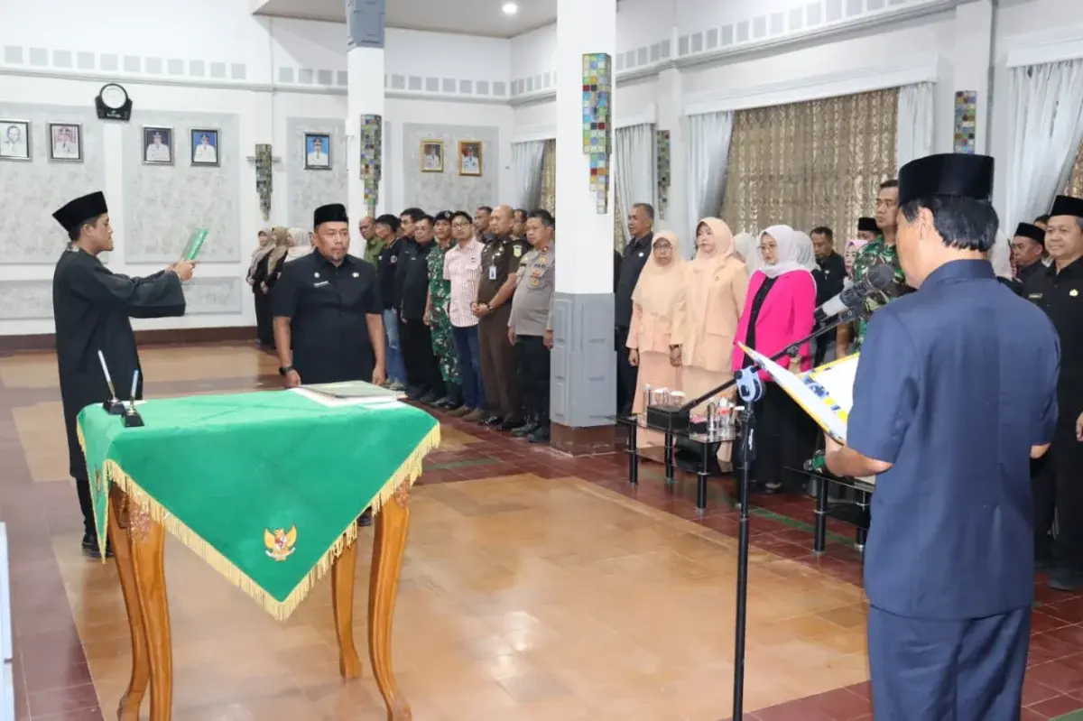 Edi Siswoyo Resmi Dilantik Jadi Pj Sekda Kota Cirebon, Wali Kota Tekankan Akselerasi Kinerja